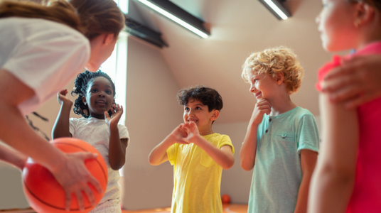 Kinderen in de sportzaal